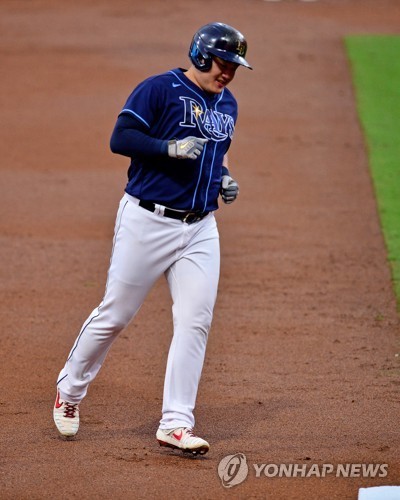 탬파베이 최지만, ALDS 2차전서 3출루…팀은 양키스 7-5 제압