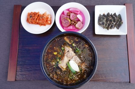 해남군, '햇김으로 만든 해우탕' 코로나 치료 의료진에 전달