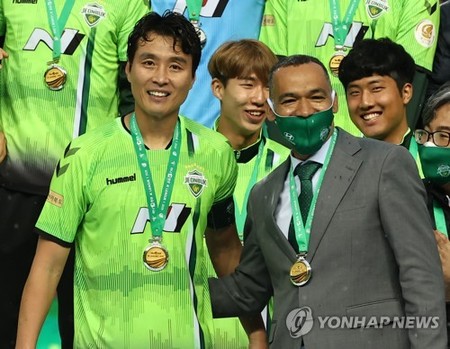 Coach for K League champions Jeonbuk to leave after 2 title-winning seasons