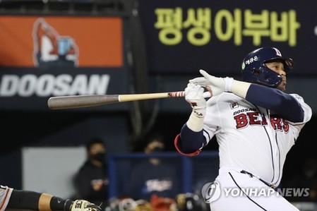 KBO hitting machine seeks postseason redemption