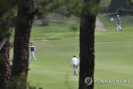'사장님 나이스샷'은 참아주세요…골프장 코로나 예방 지침 배포