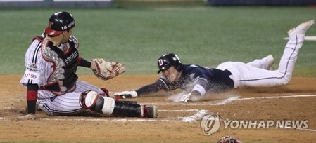 '오재원 MVP' 두산, LG 꺾고 준PO 통과…9일부터 kt와 PO(종합)