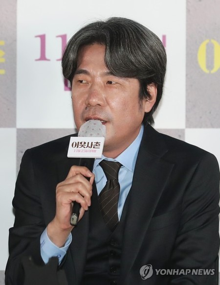 오달수, '미투' 이후 첫 공개석상…"개봉으로 마음의 짐 덜어"