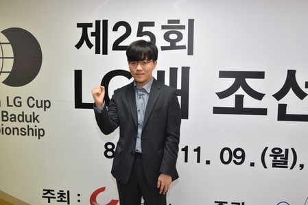 신민준, LG배 결승 진출…중국 커제와 우승 다툼(종합)