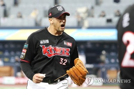 KT Wiz right-hander redeems self, saves KBO club's season with gem