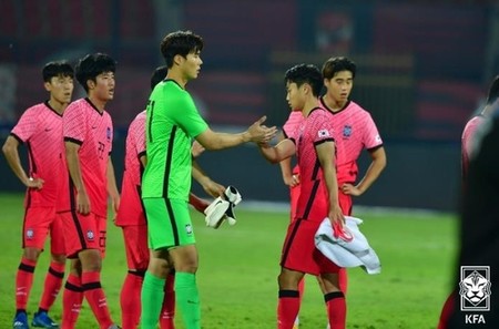 '이래서 더블 주역'…김학범호서도 빛난 송범근 '선방쇼'(종합)