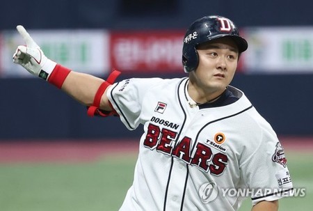 '최주환 투런포' 두산, kt 꺾고 6년 연속 한국시리즈행
