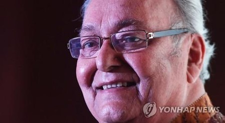 인도 영화계 '전설' 차테르지, 코로나19 합병증으로 별세