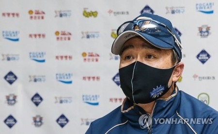 이동욱 NC 감독 "박민우-이명기 둘 다 살아야…믿고 간다"