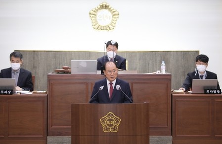 류한우 단양군수 "체류형 관광도시 100년 미래 준비할 것"
