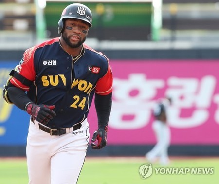 개인상은 kt 천하…로하스 구단 첫 MVP·소형준 2번째 신인왕(종합)