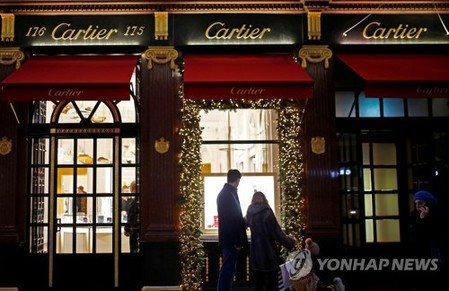 온라인 명품시장, 아마존 vs 反아마존 연합 구도로 재편