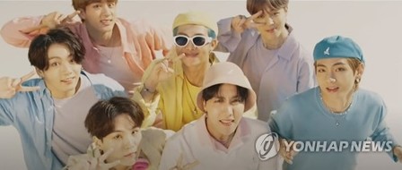 BTS, 다이너마이트 뮤직비디오 의상 자선 경매에 기부