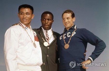 '올림픽 10종경기 金·성화 최종 주자' 레이퍼 존슨 별세