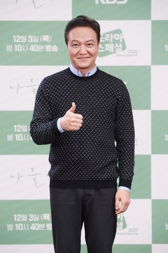 '나들이' 정웅인 "화면 속 내 모습에서 돌아가신 아버지 보여"