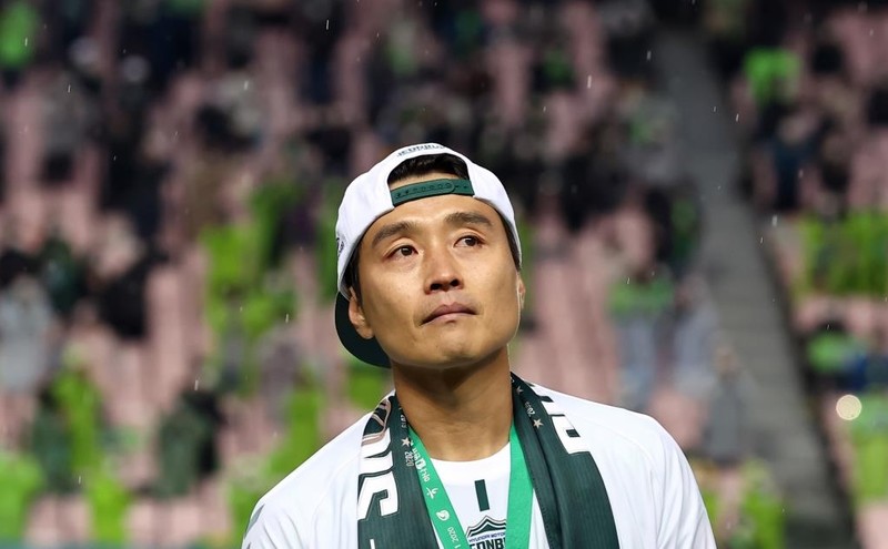 [스포츠10대뉴스] ⑥전북 K리그1·FA컵 '더블'…'라이언 킹' 이동국의 화려한 퇴장