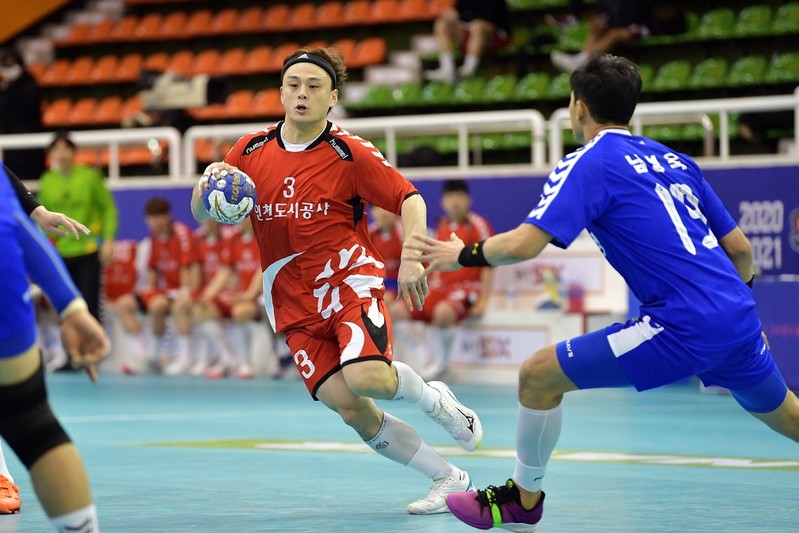 박영준 6골…인천도시공사, 충남도청 꺾고 핸드볼리그 5승째