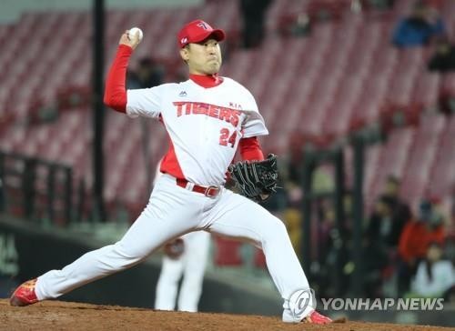 Ex-KBO MVP Yoon Suk-min to pursue pro golf career