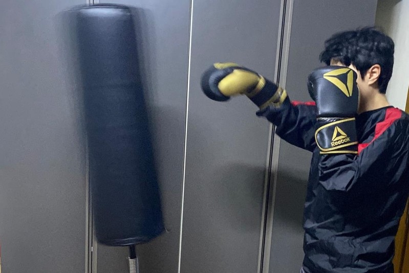 '홈 노래방'에서 'Zoom개팅'까지…코로나 연말 新풍속도