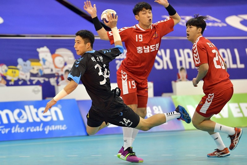 상무, 충남도청 10골 차 완파하고 핸드볼리그 2연승