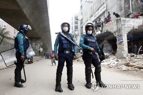 영화 속 경찰 태도가 왜 이래…방글라 당국, 감독·배우 체포