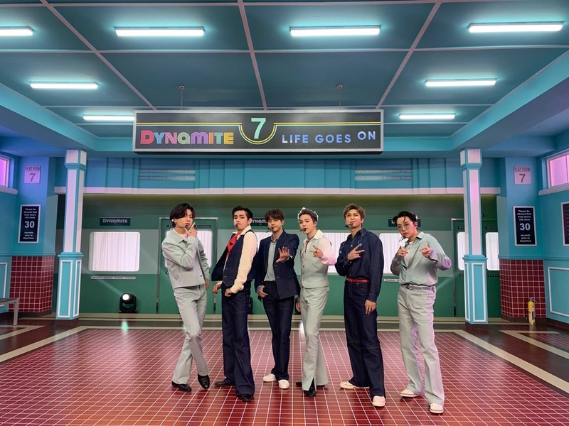 BTS wins special award at Japan Record Awards