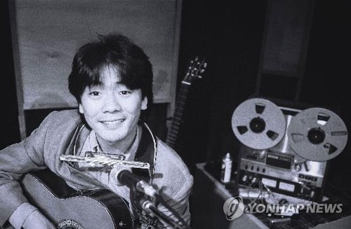 '김광석 노래 부르기' 10주년…코로나19로 첫 무관중 개최