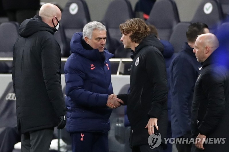 토트넘과 대결한 브렌트퍼드 감독, 코로나19 확진