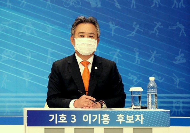 체육회장 선거 과열 조짐…이기흥, 이종걸 선거법 위반 제소