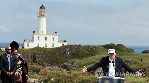 R&A "트럼프 소유 턴베리 골프장에선 디오픈 못 연다"