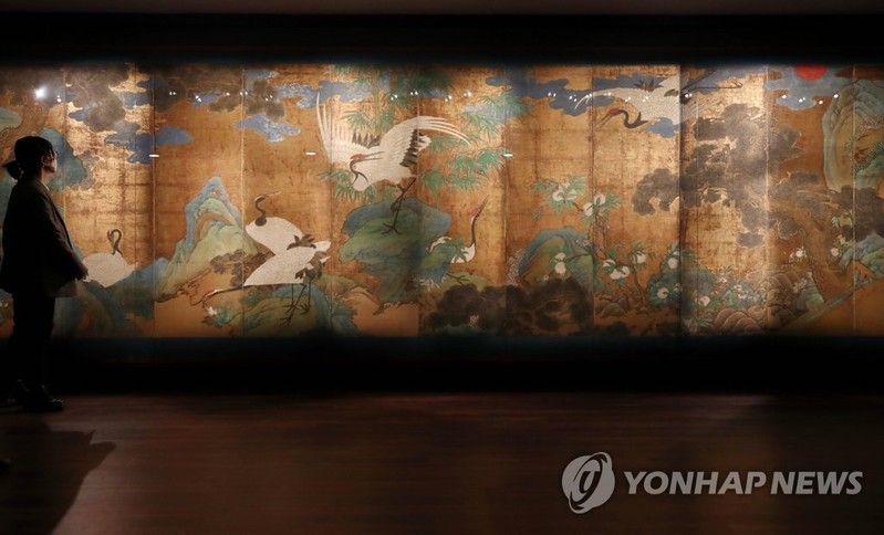 고궁박물관, 금박병풍 '해학반도도' 전시 다음달 10일까지 연장