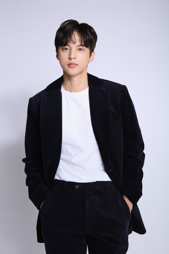 '낮과 밤' 윤선우 "서사가 담긴 악역 연기할 수 있어 만족"