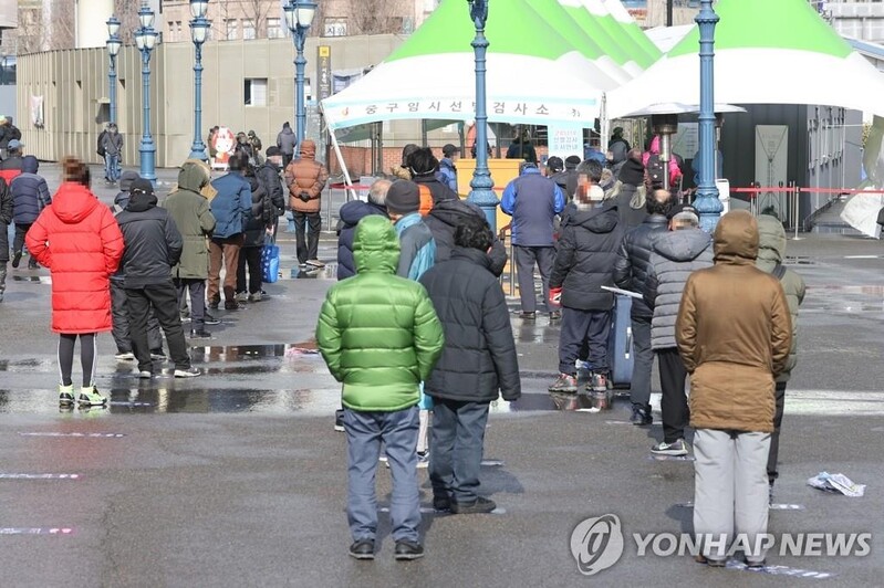 New virus cases in 400s again; virus curbs set to be tweaked