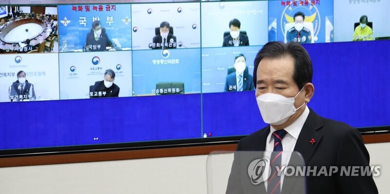 (4th LD) New virus cases in 400s again, virus curbs set to be tweaked