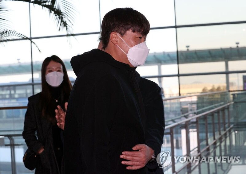 '코로나19 때문에'…류현진, 기약 없는 가족과 '작별' 인사