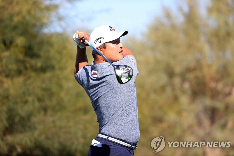 이경훈, PGA 피닉스 오픈 이틀 연속 5언더파…선두권