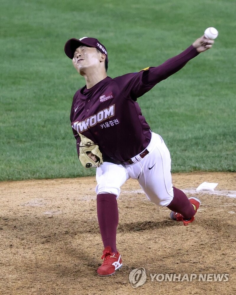 KBO reliever eager to test new delivery for full season