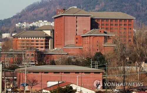 (LEAD) USFK to ease antivirus restrictions except in greater Seoul area next week