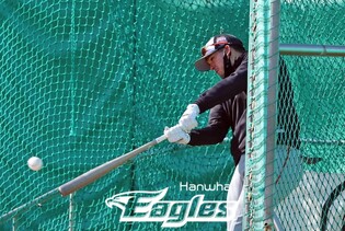 (Yonhap Interview) New slugger looking to bring power, wisdom to rebuilding KBO club