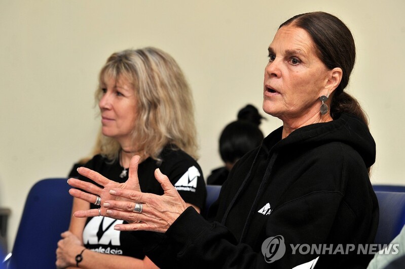 영화 '러브 스토리' 남녀 주연 할리우드 '명예의 거리' 입성