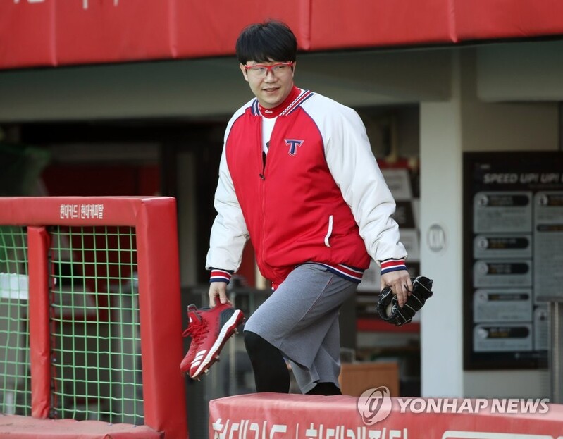 (Yonhap Interview) Durability, versatility give Yang Hyeon-jong advantage at Texas Rangers' camp: coach
