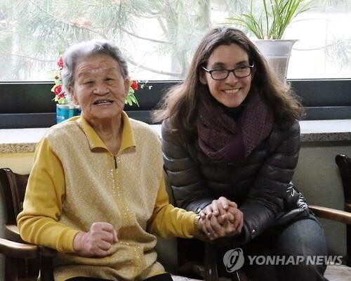 미 학자들, 램지어 논문 저널에 속속 반박…"일 정치이념 옹호"