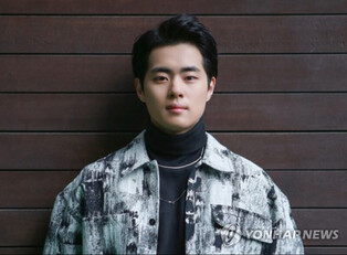 Actor Jo Byeong-gyu directly addresses his recent allegations against school violence