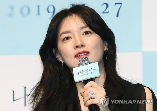 이영애 측 "국방위원 후원, 군인가족으로서의 예우…경영 무관"(종합)