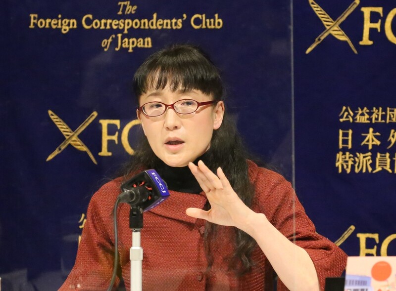 "너의 집을 불태우겠다"…미국도서상 재일작가가 겪은 차별