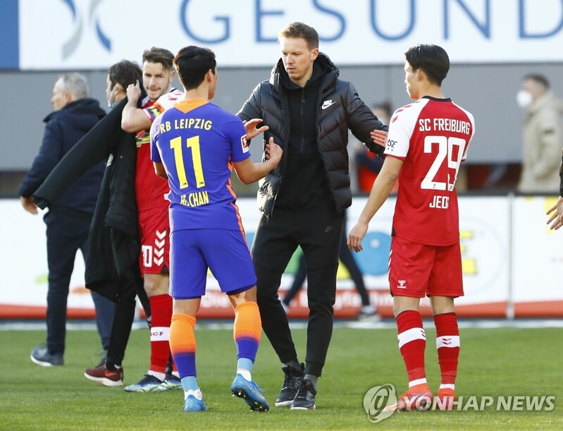 황희찬·정우영 '10분간의 코리안 더비'…라이프치히, 3-0 완승