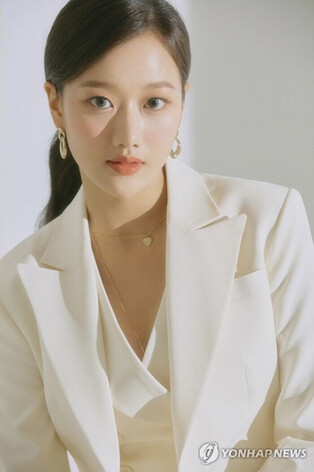 에이프릴 이나은 '모범택시' 하차…"새 배우 투입"