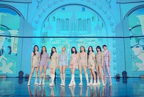 TWICE to drop new Japanese single album in May