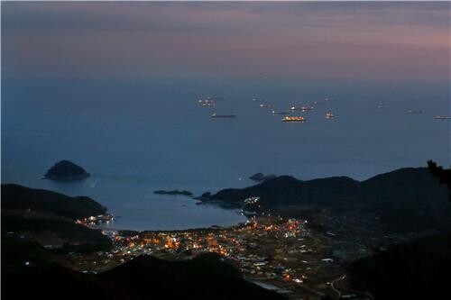 [imazine] 위대한 유산 ② 기암괴석과 청옥빛 바다, 그리고 작은 섬들