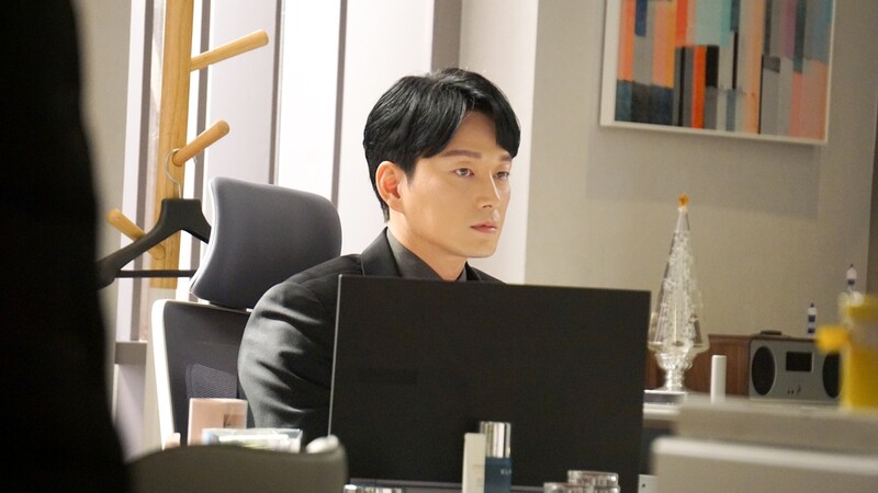 '선배, 그 립스틱…' 이현욱 "악역이라고 다 같은 악역 아냐"